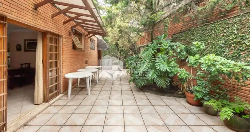 Casa para venda em Vila Madalena com 4 quartos, sendo 2 suítes , 254m²