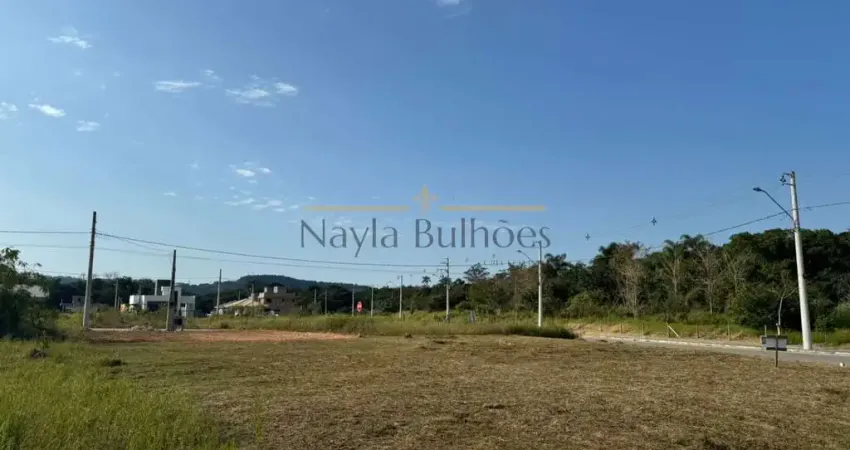 Terreno à venda no Forquilhas, São José 