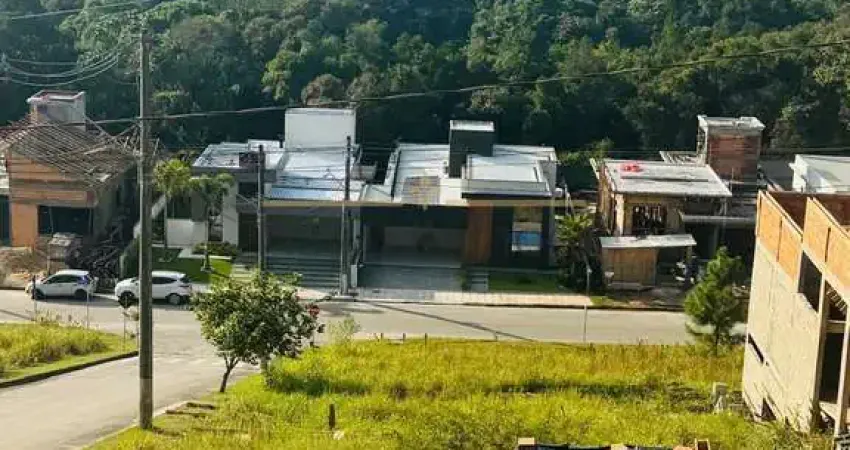 Terreno à venda no Forquilhas, São José 