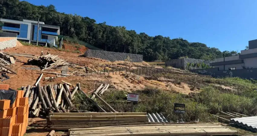 Terreno à venda no Forquilhas, São José 