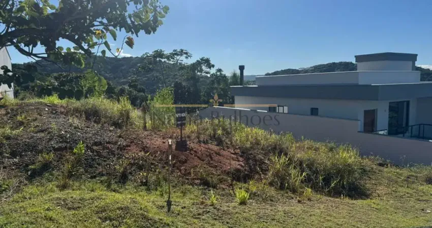Terreno em condomínio fechado à venda no Forquilhas, São José 