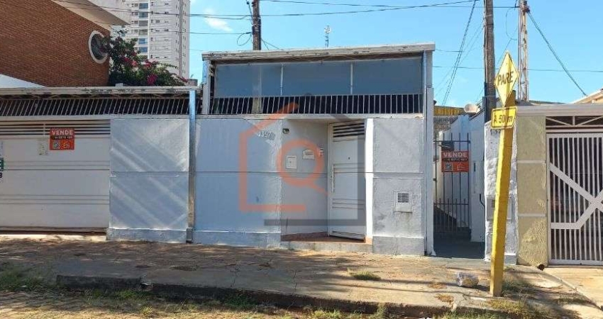 Linda Casa a Venda no Bairro Jardim do Carmo em Araraquara