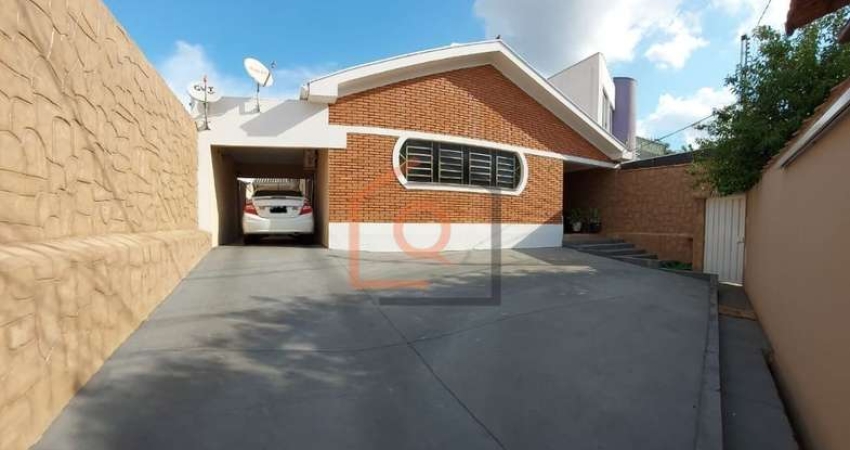 Casa com 3 quartos à venda na Avenida Francisco Vaz Filho, 14, Vila Tito de Carvalho (Vila Xavier), Araraquara