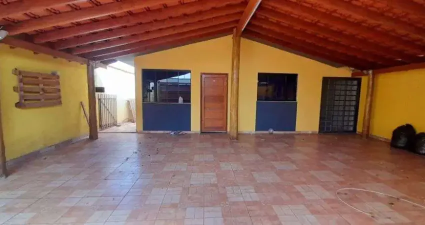 Casa com 2 quartos à venda na Avenida José Frias Furtado, 36, Jardim Residencial Elvio Lupo, Araraquara