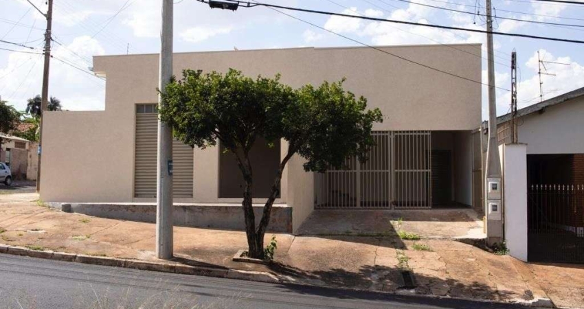 Casa com 4 quartos à venda na Rua Américo Danielli, 334, Parque Laranjeiras, Araraquara