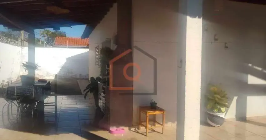 Casa padrao com 3 dormitorios no Jardim Roberto Selmi Dei em Araraquara