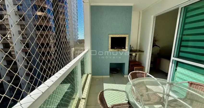 Apartamento 3 Suítes Quadra Mar com Churrasqueira Locação Anual no Centro de Balneário Camboriú