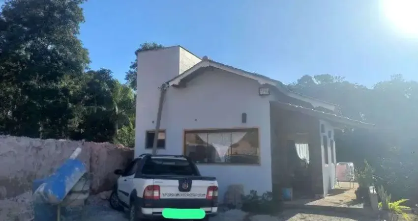 Casa à Venda na Vila de Pedra Azul – Domingos Martins/ES