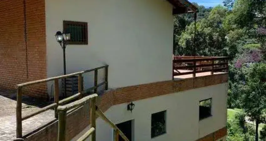 Casa de alto padrão - Luxo e silêncio