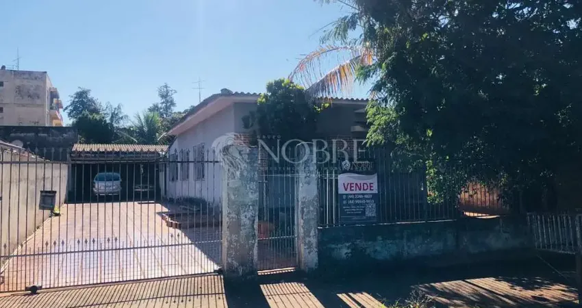 Terreno à venda na Rua Cariovaldo Ferreira, Zona 08, Maringá