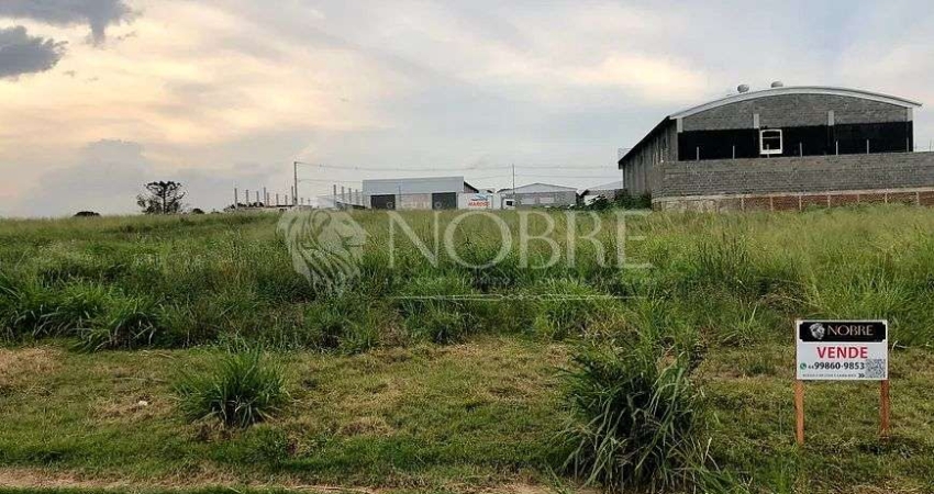 Terreno Comercial no Parque das Laranjeiras em Paiçandu