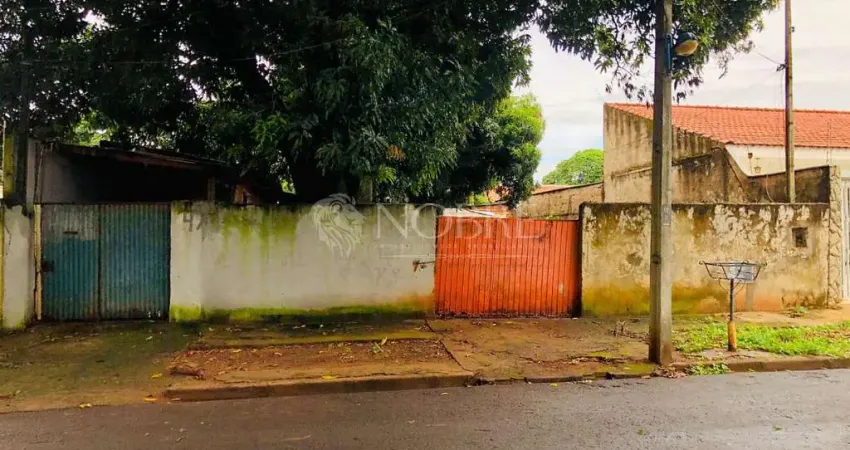 Excelente Terreno Residencial com 518 m² na Zona 08 - Maringá