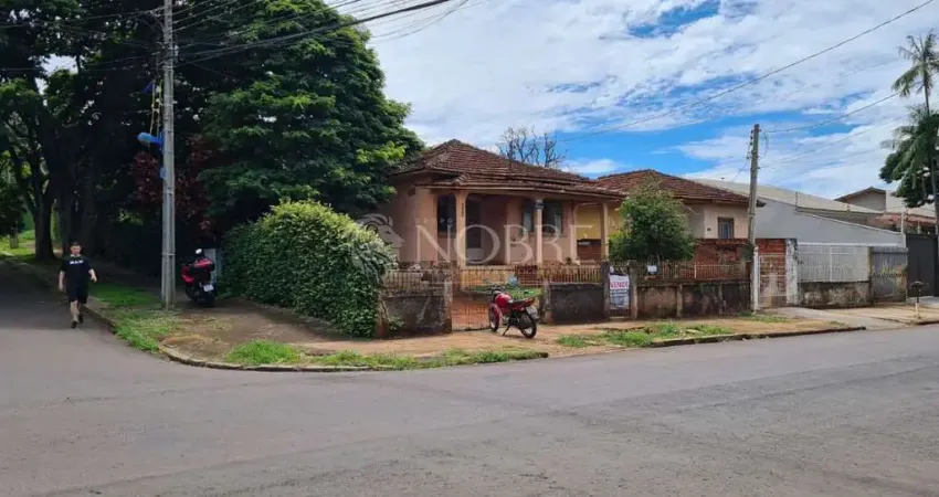 Casa com 3 quartos à venda na Rua Alziro Segantin Filho, Jardim Laodiceia, Maringá