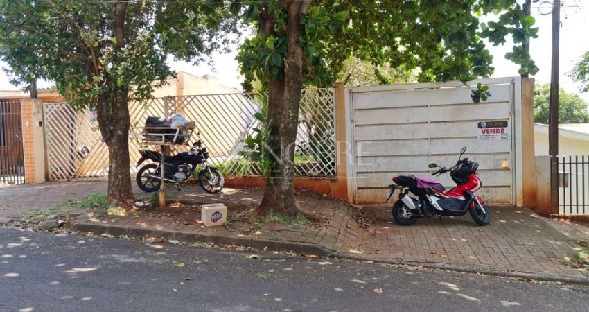 Vende imóvel com 3 apartamento no Jardim Olímpico em Maringá