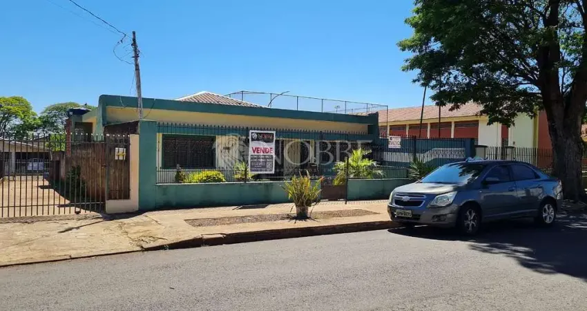 Casa com 4 quartos à venda na Rua São Pedro, Vila Morangueira, Maringá