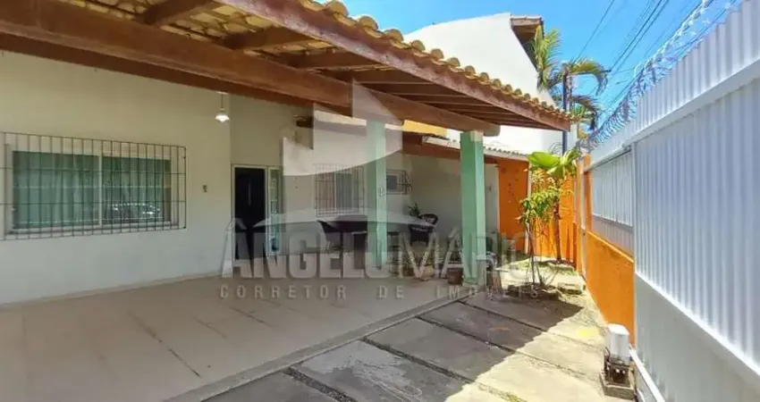 Casa para Venda em Porto Seguro, Centro, 3 dormitórios, 3 suítes, 2 banheiros, 2 vagas