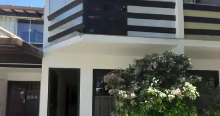 Casa Duplex para Venda em Porto Seguro, Centro, 2 dormitórios, 2 suítes, 1 banheiro, 1 vaga