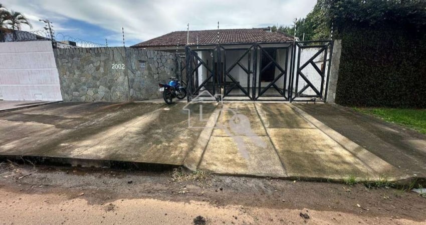 Casa com 3 dormitórios para alugar, 250 m² por R$ 3.600,00/mês - Embratel - Porto Velho/RO