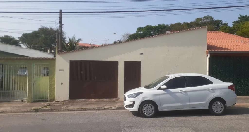 Casa para Venda em Sorocaba, Vila Haro, 2 dormitórios, 1 banheiro, 4 vagas