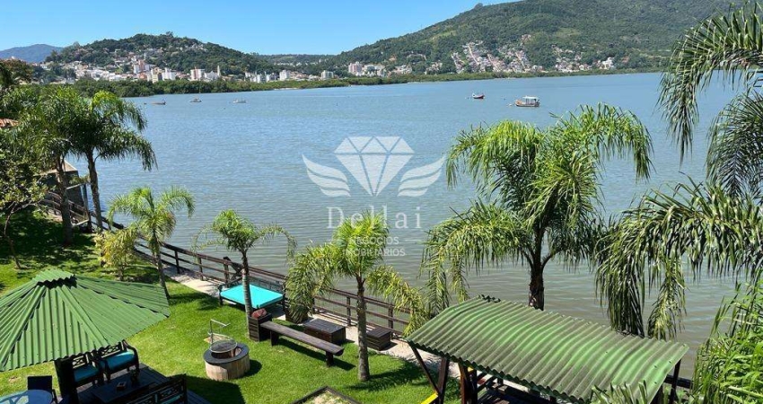 Casa para Venda em Florianópolis, Saco dos Limões, 4 dormitórios, 4 suítes, 2 banheiros, 12 vagas