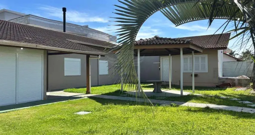 Casa para Venda em Florianópolis, Ponta das Canas, 4 dormitórios, 3 suítes, 4 banheiros, 1 vaga