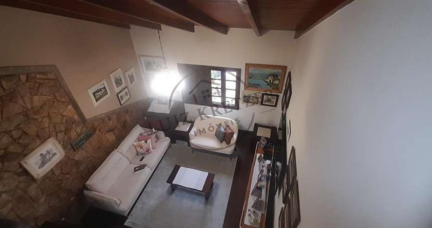 Casa para Venda em Florianópolis, Balneário, 5 dormitórios, 1 suíte, 4 banheiros, 2 vagas