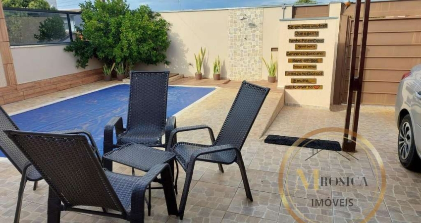 Casa para Venda em Boituva, Residencial Vitória, 5 dormitórios, 2 suítes, 4 banheiros, 2 vagas