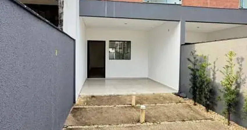 Sobrado Geminado para Venda, Iririú, 3 dormitórios, 1 suíte, 2 banheiros, 2 vagas