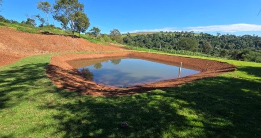Chácara de 20.100m com Açude e Rio S. Francisco no fundo de Ouro Verde do Oeste