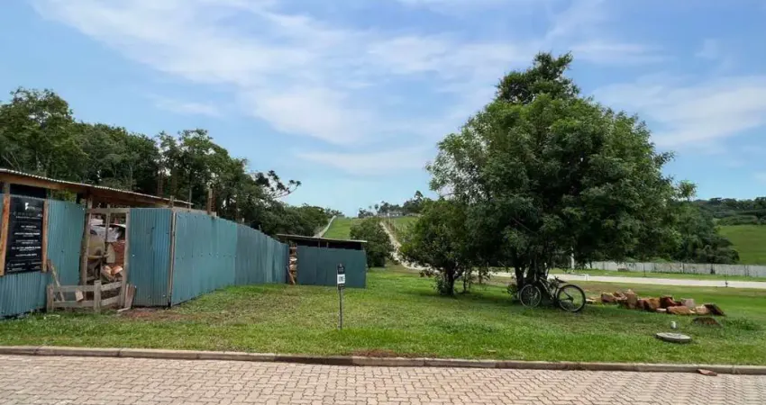 Belo terreno com frente Leste no Reserva do Arvoredo