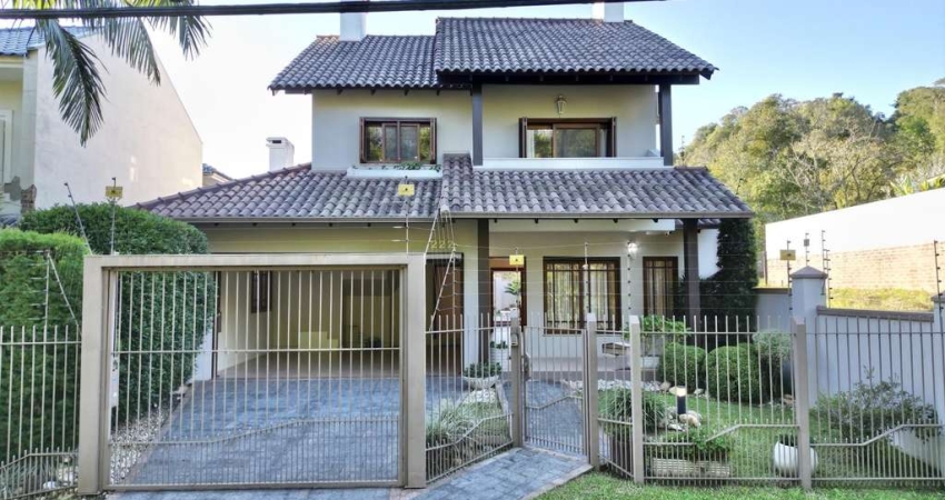 Casa com 3 quartos à venda na Avenida Melvin Jones, 222, Santo Inácio, Santa Cruz do Sul