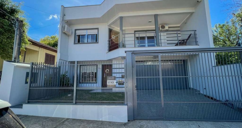 Casa 3 dormitórios com piscina próxima da Caixa e Rede Vivo