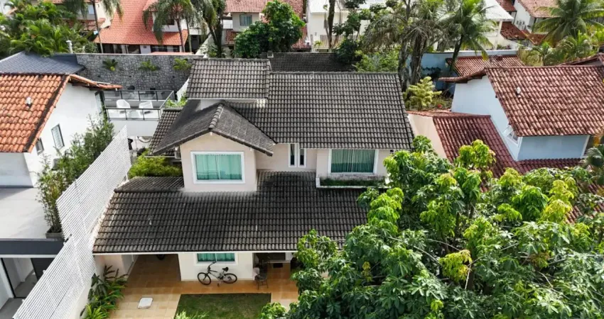 Barra da tijuca - condomínio santa mônica - casa confortável com excelente planta, 4 espaçosas suítes