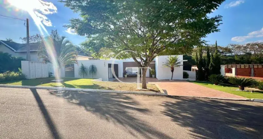 Casa com Dois Espaços Gourmet para Venda, Condomínio Santa Mônica no bairro Jardim Santa Monica, localizado na cidade de Itu / SP.