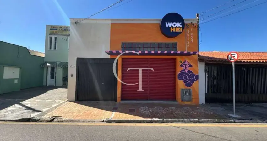 Casa ampla no centro com imóvel comercial alugado como renda extra