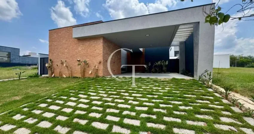 Casa nova e moderna com piscina e 3 suítes no condomínio alphaville castelo itu