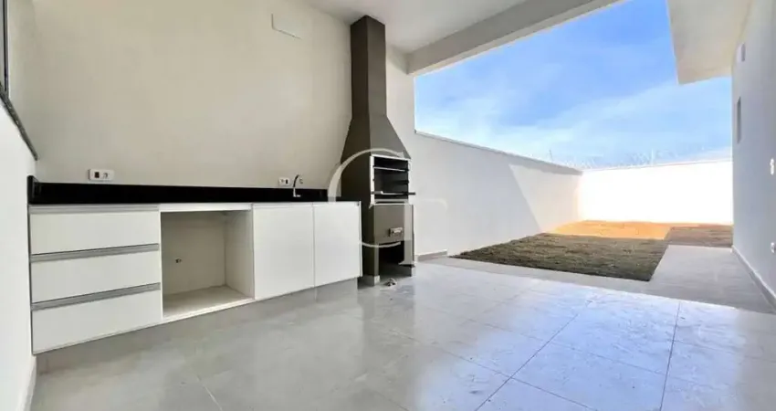 Casa térrea com três suítes e quintal amplo para locação no condomínio garden ville