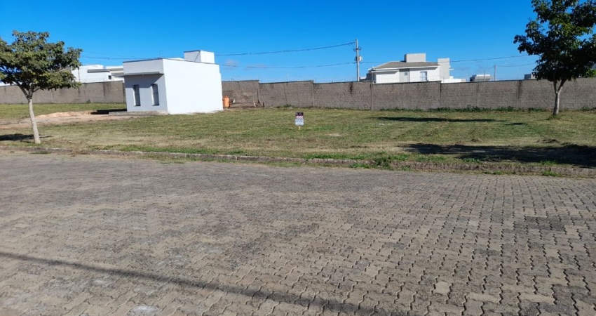 Terreno à venda no Mato Alto, Saltinho 
