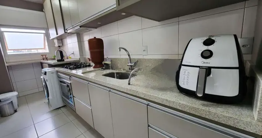 Apartamento para Venda em Criciúma, Centro, 3 dormitórios, 1 suíte, 2 banheiros, 2 vagas