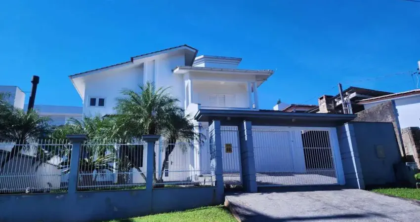 Casa para Venda em Criciúma, Pio Corrêa, 4 dormitórios, 1 suíte, 3 banheiros, 2 vagas