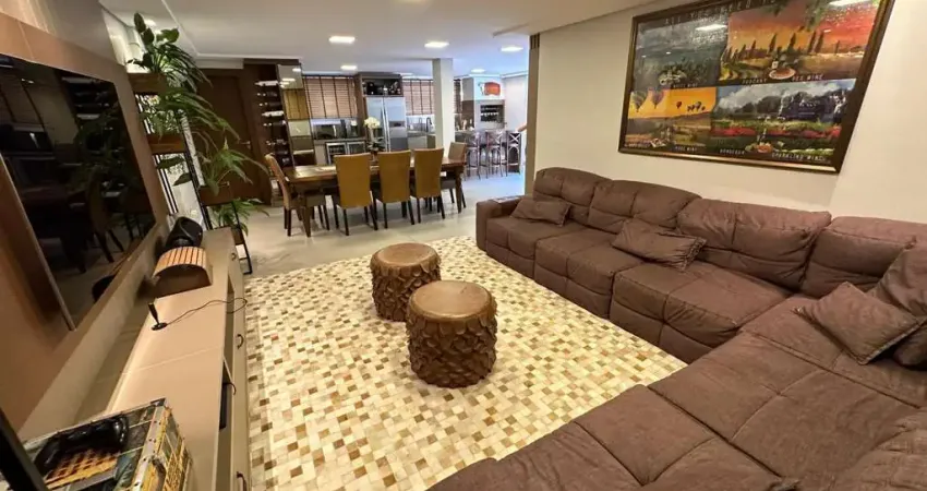 Casa para Venda em Criciúma, Pio Corrêa, 4 dormitórios, 2 suítes, 4 banheiros, 2 vagas