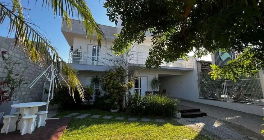 Casa para Venda em Balneário Rincão, Centro, 4 dormitórios, 1 suíte, 3 banheiros, 3 vagas