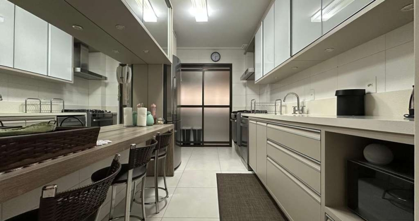 Apartamento para Venda em Criciúma, Michel, 3 dormitórios, 1 suíte, 3 banheiros, 2 vagas