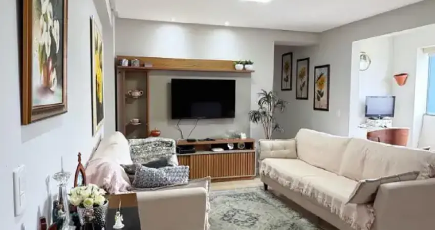 Apartamento semimobiliado, 2 quartos, suíte, sacada com churrasqueira a carvão