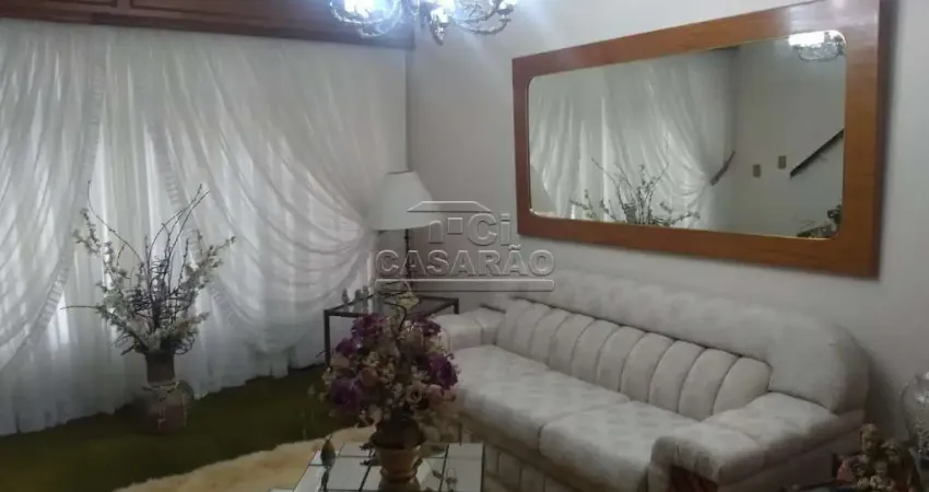 Casa com 3 quartos à venda na Rua Castro Alves, 743, Cerâmica, São Caetano do Sul