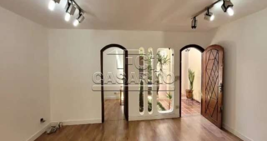 Sobrado à venda 3 dormitórios 280m² no Bairro Campestre em Santo André