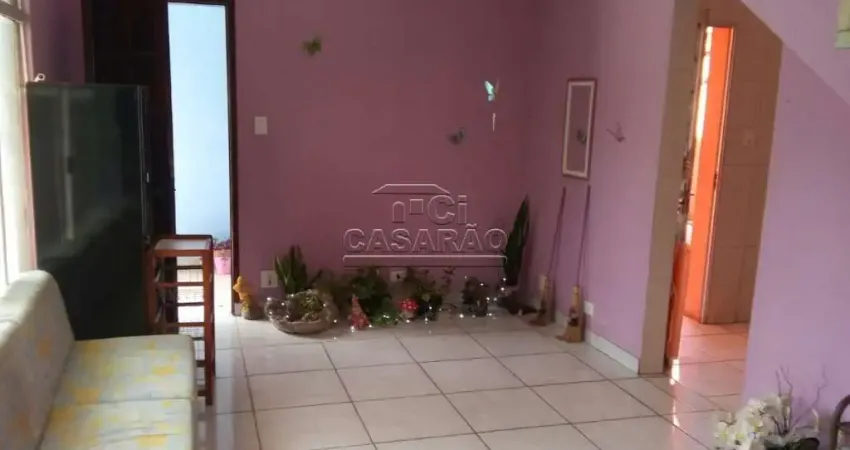 Sobrado à venda - 131 m² área construída - Bairro Campestre - Santo André - Precisa de Reforma.
