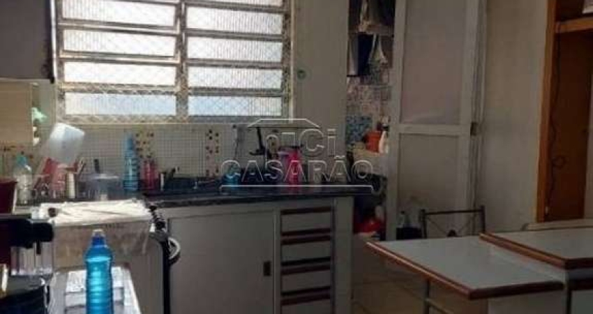 Prédio -Bairro Cerâmica - com 02 apartamentos e 1 salão