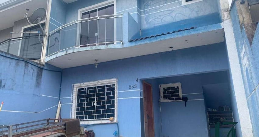 Sobrado para Venda em Fazenda Rio Grande, Nações, 3 dormitórios, 2 banheiros, 2 vagas