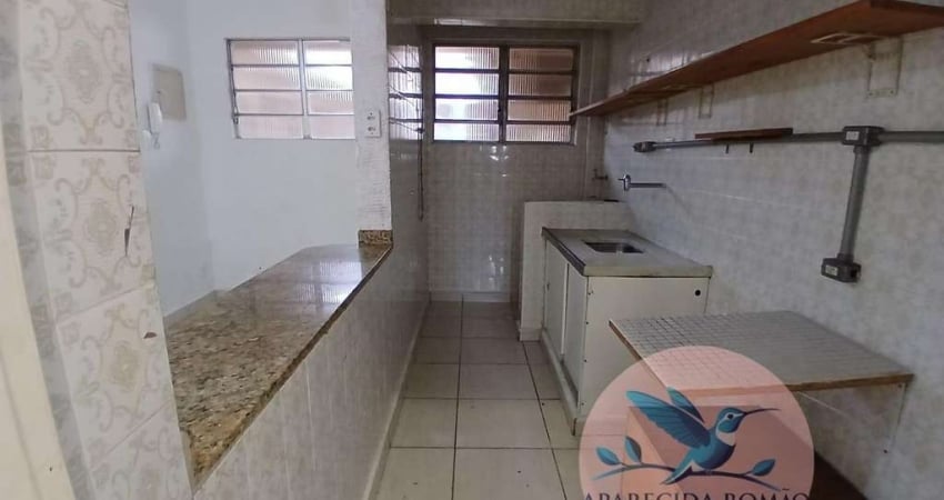 Kitnet para Venda em Praia Grande, Canto do Forte, 1 dormitório, 1 banheiro, 1 vaga